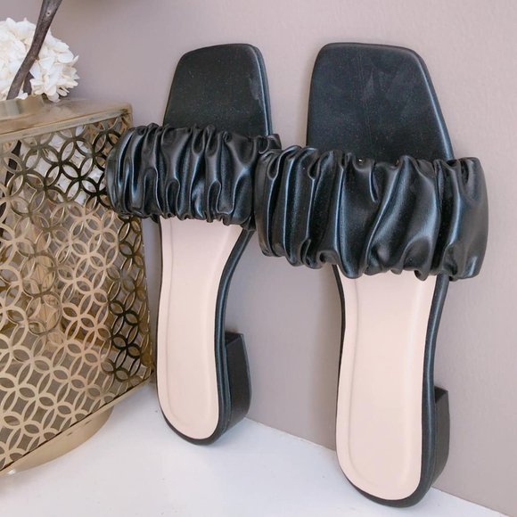 Scrunchie Style Summer Low heels Sandals (BRAND NEW) - Picture 2 of 2